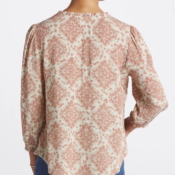 MASON & BELLE
Tierra Smocked Sleeve Top Pink Small Stitch Fix Nwt - Picture 2 of 6